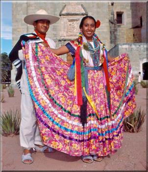 Costume typique de la tribu Mixtèque, Oaxaca, Mexique