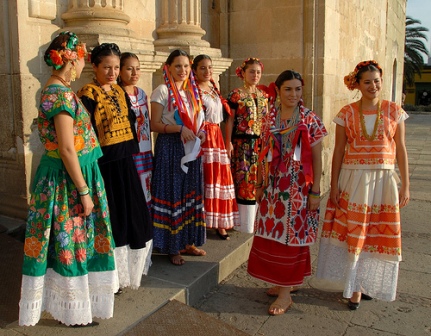 Costume typique de la Cañada, Oaxaca, Mexique