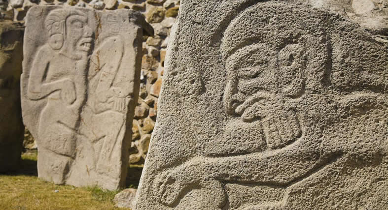 les danzantes de Monte Alban, monument preclassique, Oaxaca, Mexique