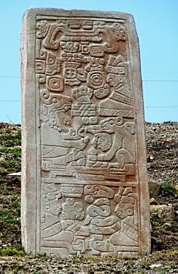 Une des stèles de Monte Albán, Oaxaca, Mexique
