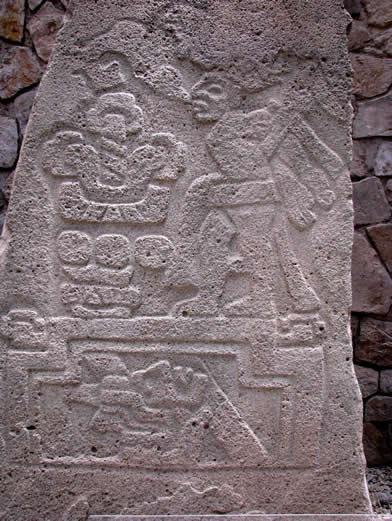 Stèle du site Zapotèque de Monte Alban, Oaxaca, Mexique