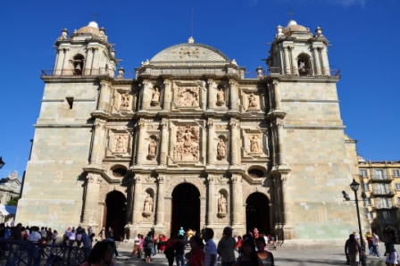 Façade de la cathédrale de Oaxaca, Mexique