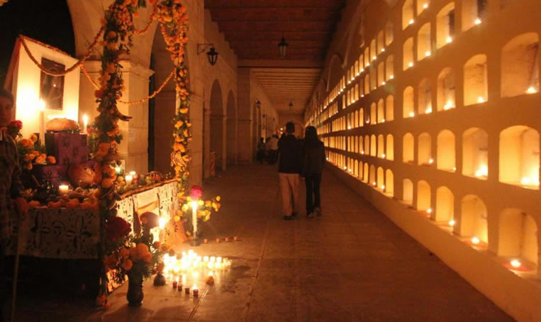 LE cimetiere de Oaxaca de Juarez pour la fete des morts