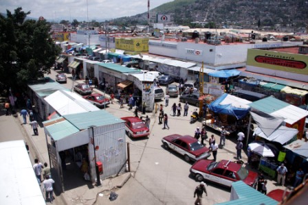 marché d’abastos de Oaxaca, Mexique. Secteur des taxis collectifs