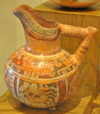 Cruche polychrome de la periode Postclassique des cultures de Oaxaca, Mexique