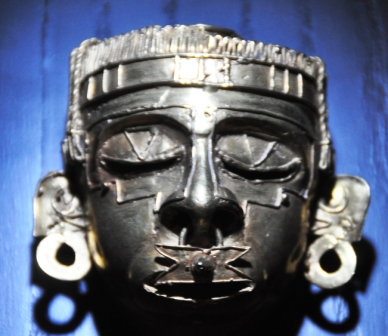 Figurine en or de la tombe 7 de Monte Alban, Oaxaca, Mexique