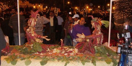 scene en radis pour la nuit des radis de Oaxaca, Mexique
