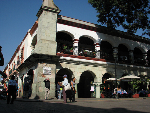 Angle du zocalo et de l’alameda de Oaxaca. Mexique