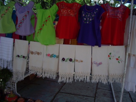 Le marché d’Ocotlan de Morelos, vendeur de textiles traditionnels