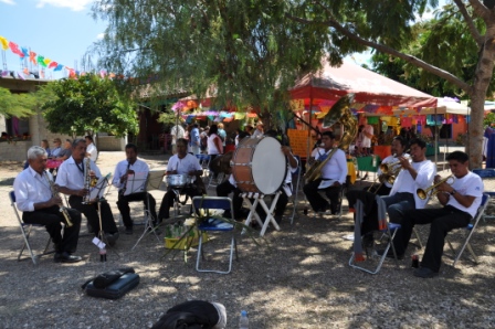 l’orchestre du festival d’artisanat de San Martin Tilcajete, Oaxaca, Mexique