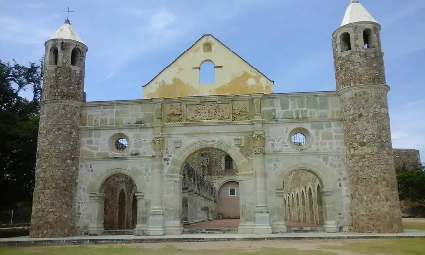 Façade du monastère de Cuilápam de Guerrero, Oaxaca, Mexique