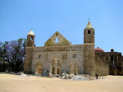 La façade de l’ex-couvent de Cuilápam de Guerrero, Oaxaca, Mexique