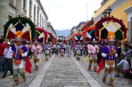 La calenda de la guelaguetza, Oaxaca, Mexique