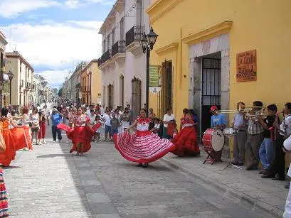 La calenda de la guelaguetza, Oaxaca, Mexique