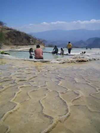 La deuxième piscine de Hierve el Agua, Oaxaca, Mexique