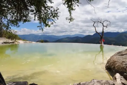 La piscine principale de Hierve el Agua, Oaxaca, Mexique