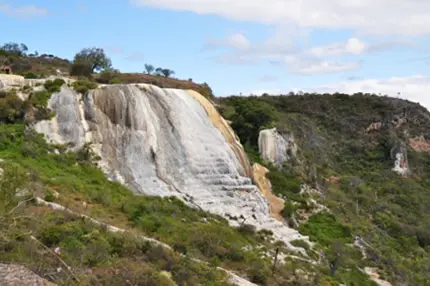 Cascade pétrifiée de Hierve el Agua, Oaxaca, Mexique