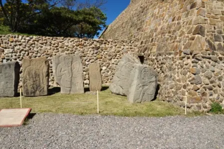 Des danzantes de Monte Albán, Oaxaca, Mexique