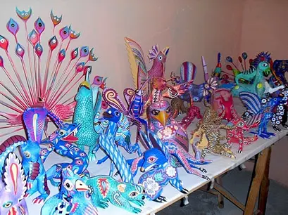 Alebrijes, figurines de bois peintes de Oaxaca