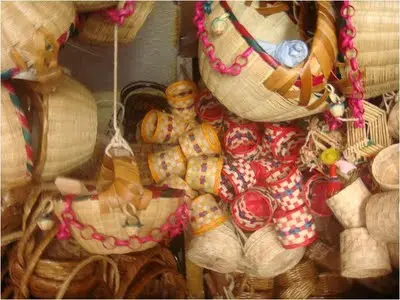 Étal de paniers sur un marché de Oaxaca, Mexique