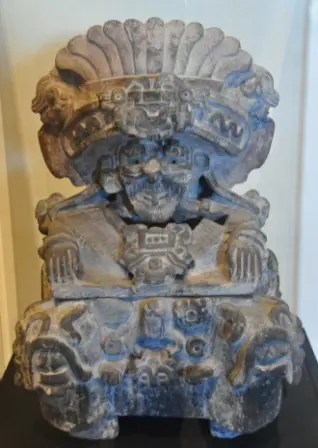 Urne Zapotèque de la période classique de Oaxaca, Mexique