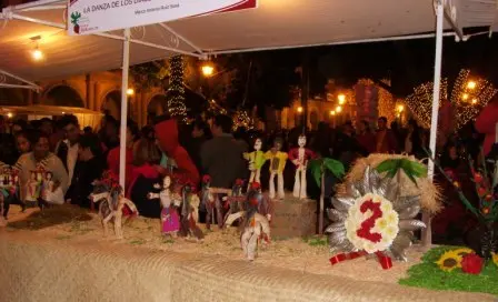 Scène en feuilles de maïs pour la Nuit des Radis de Oaxaca, Mexique
