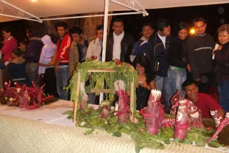 Les rois mages en radis pour la Nuit des Radis de Oaxaca, Mexique