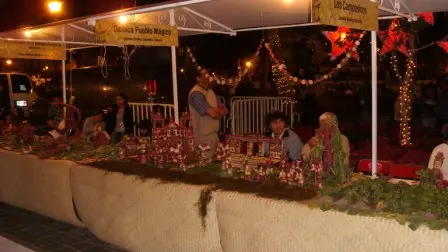 Scènes en radis pour la Nuit des Radis de Oaxaca, Mexique
