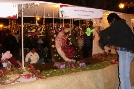 Hommage à Rodolfo Morales en radis pour la Nuit des Radis de Oaxaca, Mexique