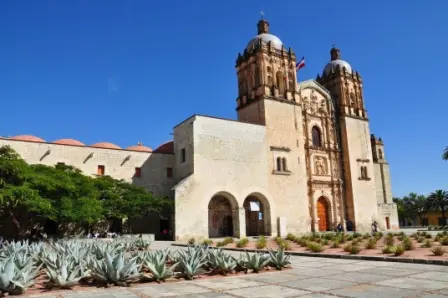 Façade de l’église Santo Domingo de Oaxaca, Mexique