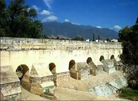 L’aqueduc de Xochimilco, Oaxaca, Mexique