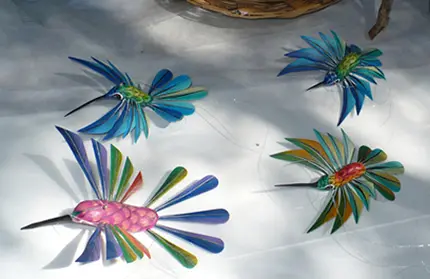 Colibris Alebrijes du village de San Antonio Arrazola, Oaxaca, Mexique