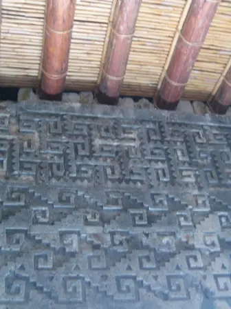 Une des toitures rénovées du groupe des colonnes de Mitla, Oaxaca