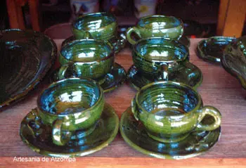 Exemples de céramiques vitrifiées en vert de Santa María Atzompa, Oaxaca, Mexique