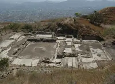 Maison des autels du site archéologique zapotèque de la période classique de Santa María Atzompa, Oaxaca, Mexique