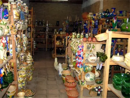 Marché artisanal de Santa María Atzompa, Oaxaca, Mexique